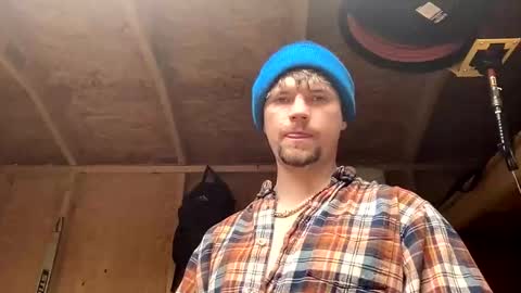 Snapshot of treeman817 chatting on February 2026 06:17:01 PM treeman817 online show from February 2026 06:17:01 PM