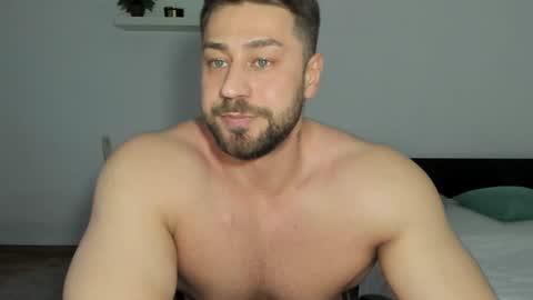 Snapshot of trentwest_ chatting on December 2024 01:35:02 PM Trent online show from December 2024 01:35:02 PM