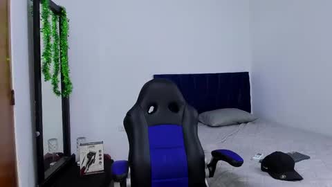 Trevor Belmon online show from November 2025 02:59:01 AM