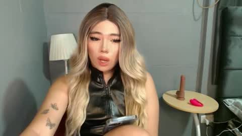 trexie_fucks15 online show from October 2025 10:34:02 PM