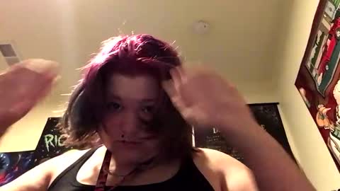 Snapshot of trhothoney chatting on February 2025 04:44:02 AM Trixie online show from February 2025 04:44:02 AM