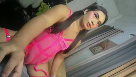 Tricxie online show from February 2025 12:20:01 AM