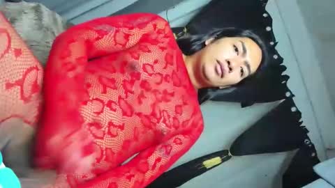 Tricxie online show from September 2025 08:33:02 PM