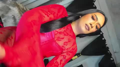 Tricxie online show from September 2025 07:07:02 PM