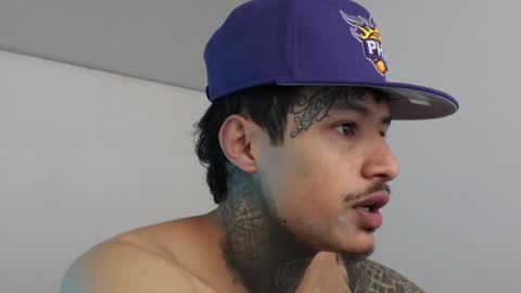 - trieone online show from December 2024 02:22:02 PM