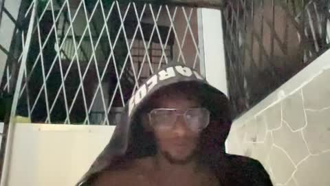 Snapshot of trillionzrecords chatting on May 2026 12:24:01 PM trillionzrecords online show from May 2026 12:24:01 PM