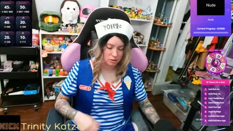 Trin Kat pet online show from October 2025 07:54:01 PM