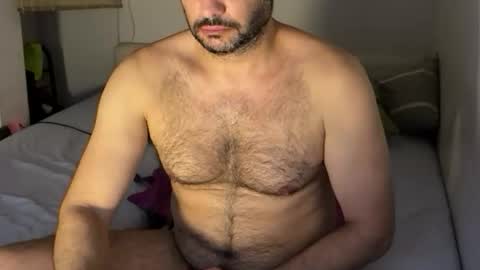 Ramiro online show from April 2026 11:21:01 PM