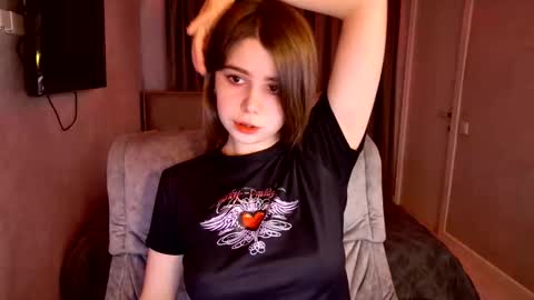 tripleprinces online show from November 2025 12:22:01 PM