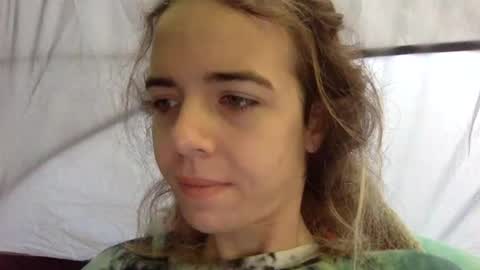 trippybb222 online show from October 2025 01:30:01 PM