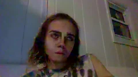 trippybb222 online show from December 2025 01:00:02 AM