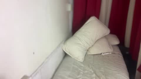 Snapshot of trishia00 chatting on October 2025 09:04:02 AM Trishia00 online show from October 2025 09:04:02 AM