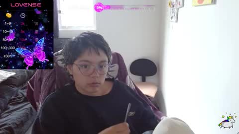 Kitty online show from November 2025 06:02:01 PM