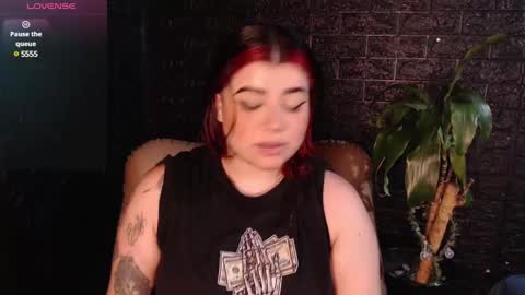 trixxiee_ online show from December 2024 02:45:02 AM