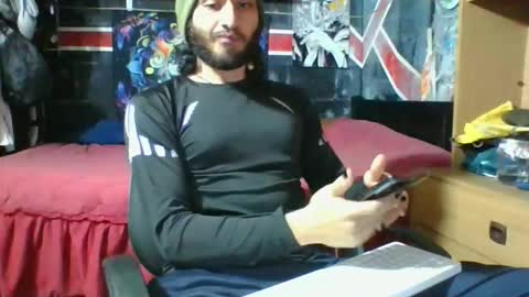 Andrew online show from October 2025 03:48:02 AM