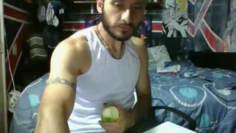 Snapshot of trizquelmen chatting on June 2026 12:49:01 AM Andrew online show from June 2026 12:49:01 AM