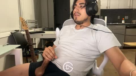 trod5763 online show from February 2025 03:37:02 AM