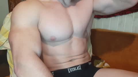 Troncq online show from January 2025 07:00:01 AM