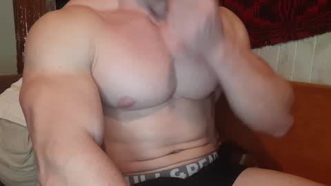 Troncq online show from February 2025 06:17:01 PM