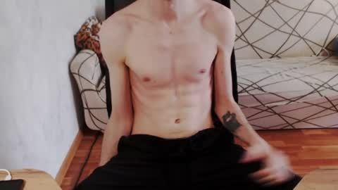Snapshot of trone41 chatting on April 2026 07:16:01 AM I POST MY FUCKING VIDEOS AND PICS online show from April 2026 07:16:01 AM
