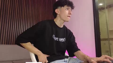 Troy online show from September 2025 07:15:02 PM