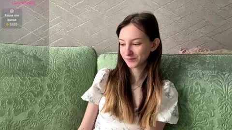 Hello Viola here   Help me to make 50 thumbs up 333 online show from April 2026 08:48:01 AM