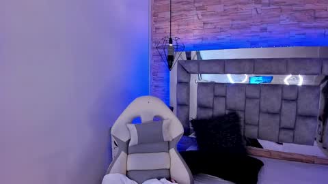   online show from December 2024 11:51:02 AM