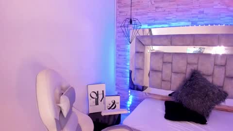   online show from December 2024 11:40:01 AM