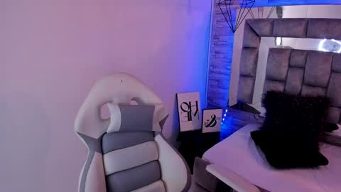   online show from December 2024 02:55:01 PM