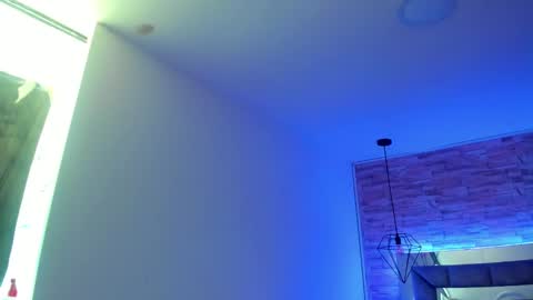   online show from December 2024 11:53:01 AM