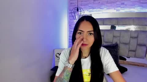   online show from January 2025 03:04:01 PM