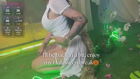   online show from October 2025 11:53:02 AM