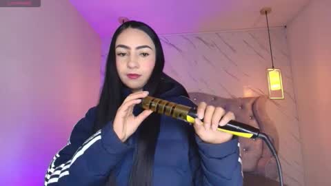   online show from November 2025 01:11:02 PM