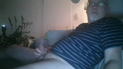 trukturk online show from February 2025 09:28:01 PM