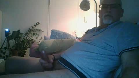 trukturk online show from April 2026 08:29:02 PM