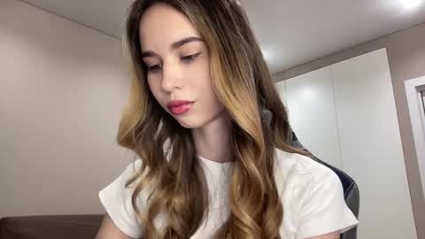 Snapshot of tryme_muse chatting on November 2025 03:06:02 PM tryme_muse online show from November 2025 03:06:02 PM