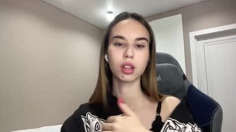 Snapshot of tryme_muse chatting on November 2025 03:56:02 PM tryme_muse online show from November 2025 03:56:02 PM