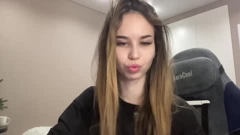 tryme_muse online show from December 2025 05:10:02 PM