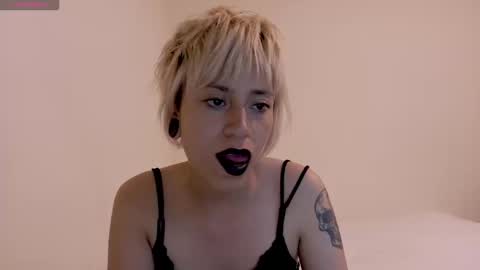 Cait online show from September 2025 10:33:02 PM