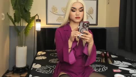 Saskia online show from January 2025 07:10:01 AM