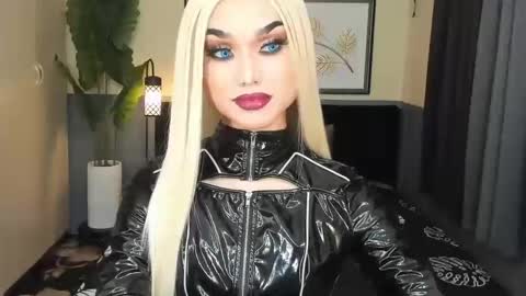 Saskia online show from January 2025 03:28:02 PM