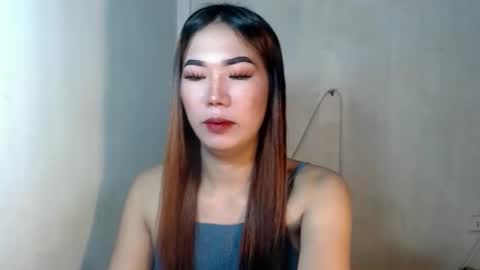 ts_kimmy69 online show from December 2025 05:40:02 PM