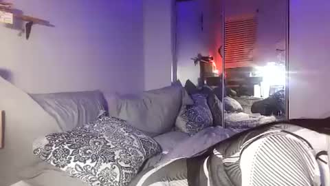 Amber White online show from September 2025 08:03:02 AM