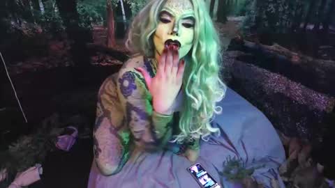 Snapshot of tsblondienyc chatting on October 2025 12:19:01 AM Jessie online show from October 2025 12:19:01 AM