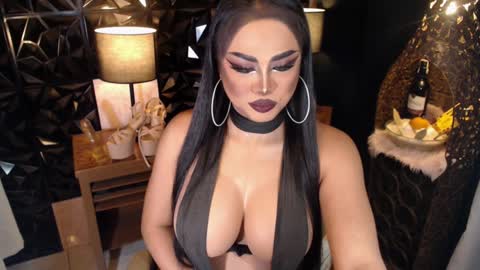 Snapshot of tsdarkdevon chatting on January 2025 07:21:02 AM tsdarkdevon online show from January 2025 07:21:02 AM