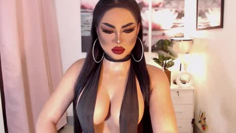 Snapshot of tsdarkdevon chatting on February 2025 04:07:01 AM tsdarkdevon online show from February 2025 04:07:01 AM