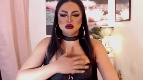 Snapshot of tsdarkdevon chatting on February 2025 05:56:01 AM tsdarkdevon online show from February 2025 05:56:01 AM