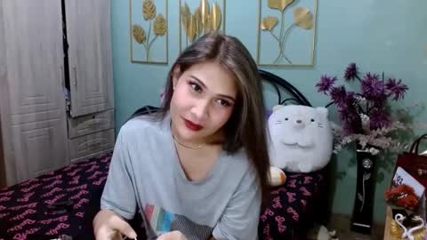 SHENA  online show from February 2025 03:53:02 PM