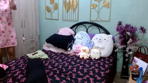 SHENA  online show from March 2025 12:37:01 PM