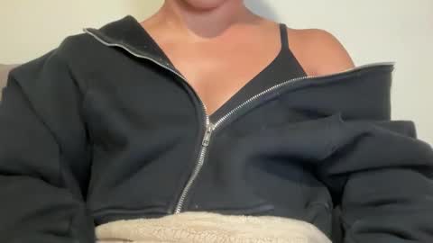 tsj777 online show from October 2025 10:11:01 AM